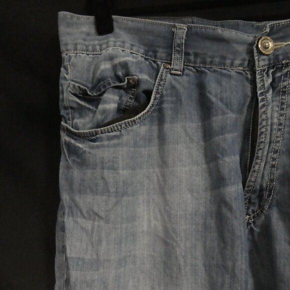 FUTURE DENIM | W 42 L 34 | Classic Blue Faded Jeans - Picture 3 of 16